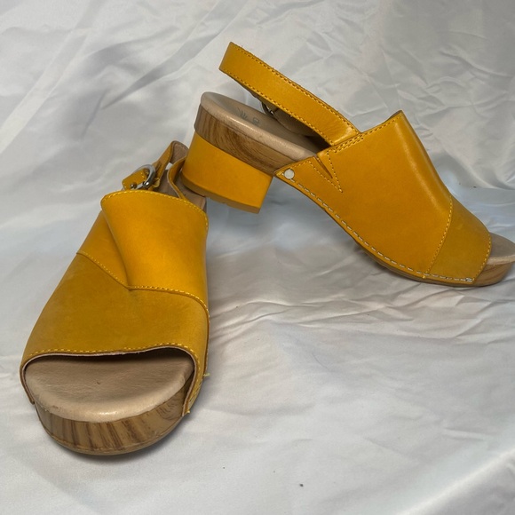 Dansko Shoes - Dansko 3625461500 Womens Yellow Mango Leather Madalyn Slingback Sandals Size 39
